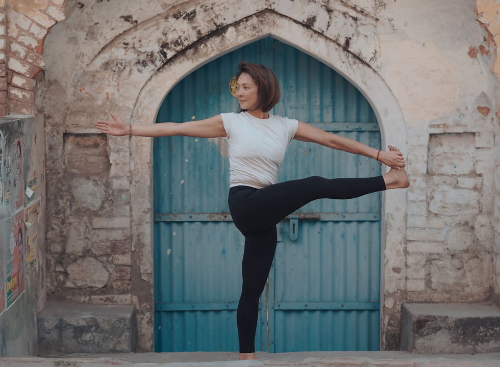 Utthitha Pvritta Padanghustasana