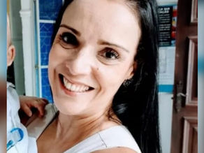 Enfermeira morre de hepatite fulminante após ingerir composto de “ervas de emagrecimento”.