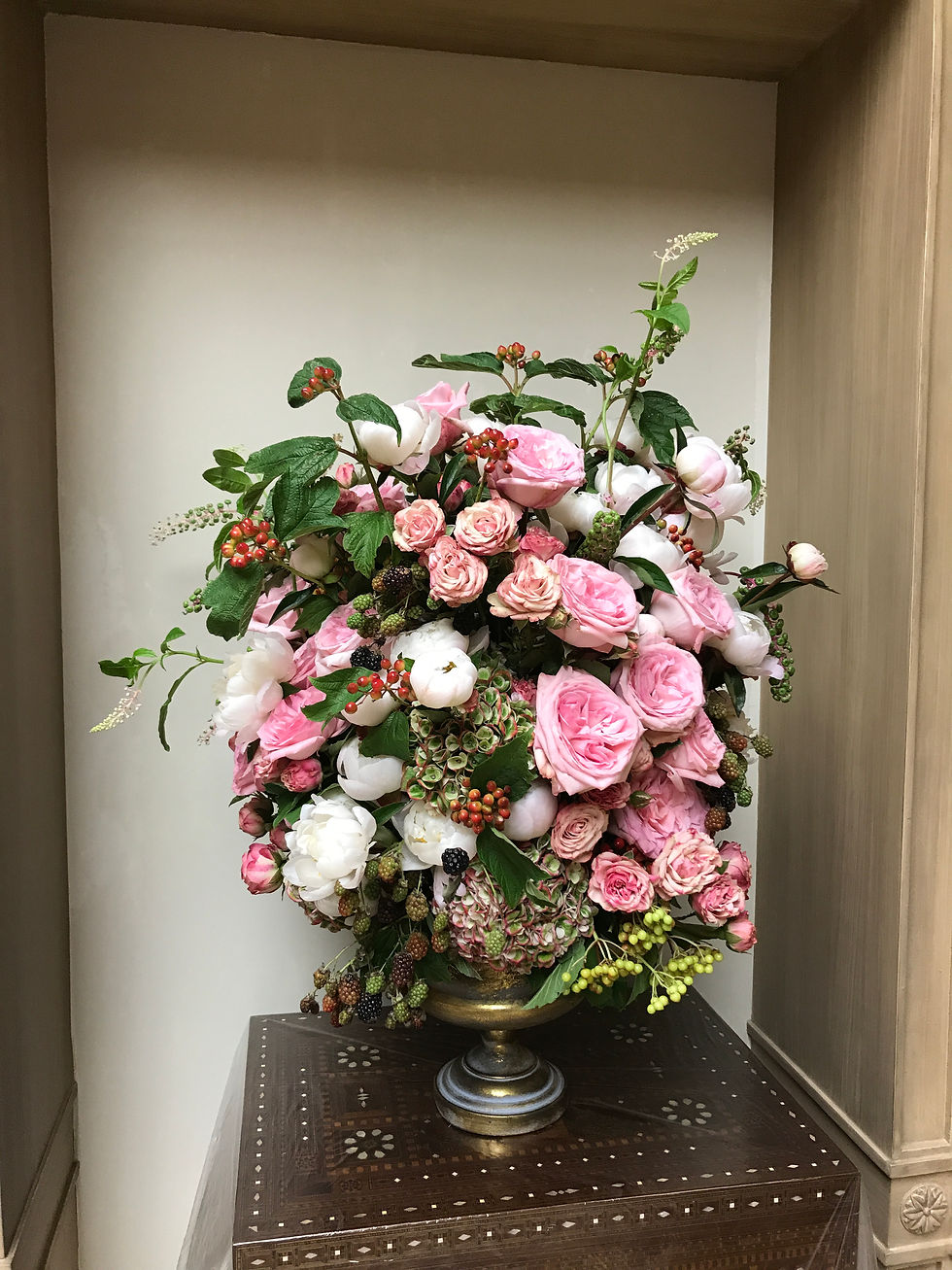 luxures rose arrangement