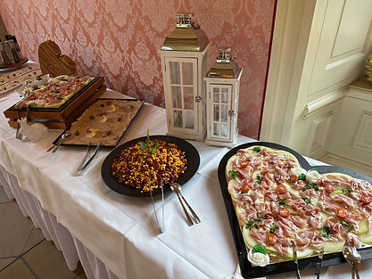 Schloss Gastronomie Herten - Hochzeit - Dinner Essen - Buffet 1 - DJ Alex Finger.jpg