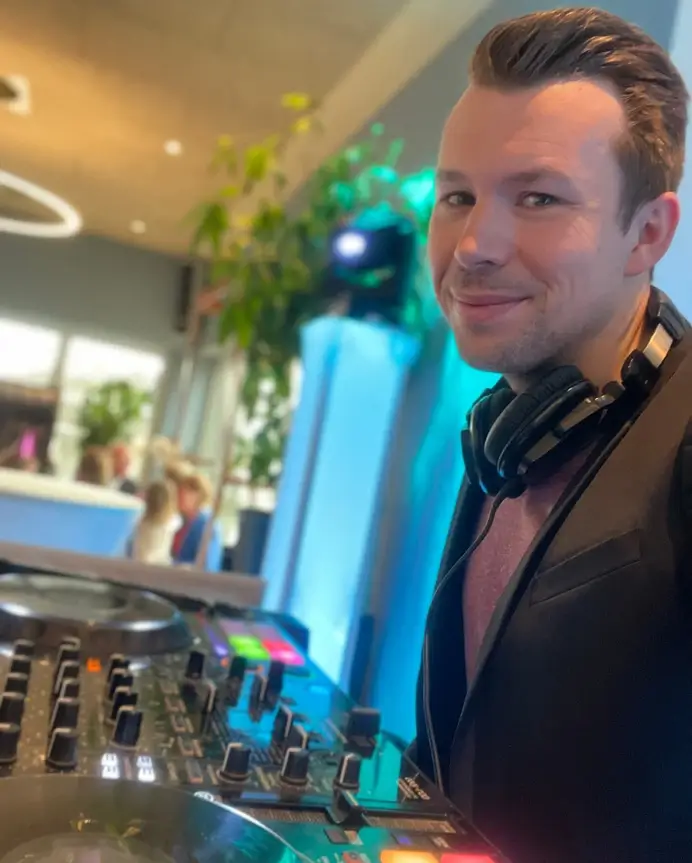 Hochzeits-DJ Dortmund - DJ Alex Finger2.webp