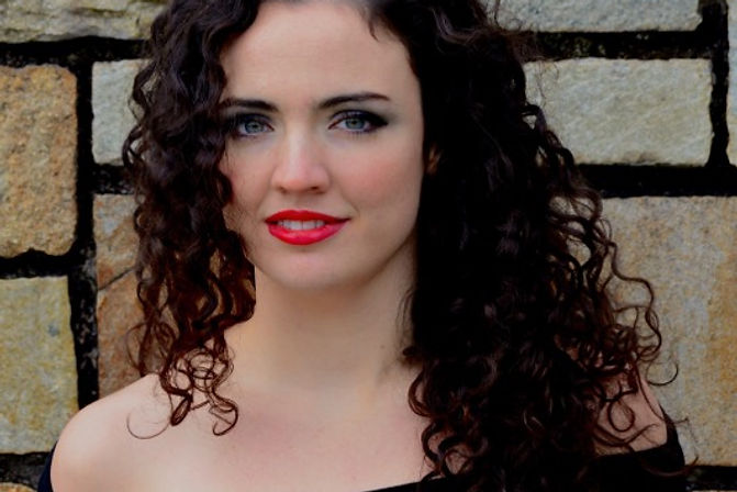 Julia Clancy, violist.