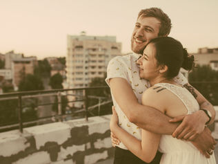 ¿Cómo nos relacionamos en la edad adulta?