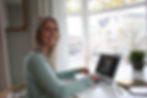 Met meer dan 15 jaar professionele ervaring en meer dan 5000 vrouwen en mannen die ze heeft begeleid bij uitdagingen op het gebied van seksualiteit, intimiteit en relaties, helpt Marianne van Katwijk, M.Sc., cliënten te begrijpen wat er onder de oppervlakte speelt