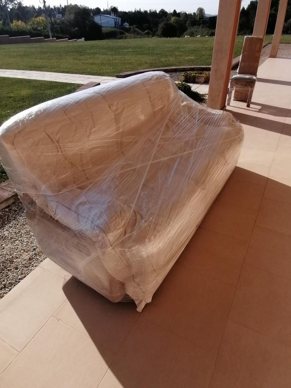 A nossa equipa utilizou técnicas de embalamento técnico adaptadas a cada tipo de objeto, garantindo a proteção total de todos os bens dos nossos clientes.