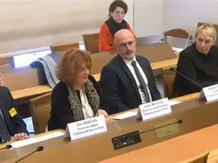 Coopération internationale contre les arnaques crypto