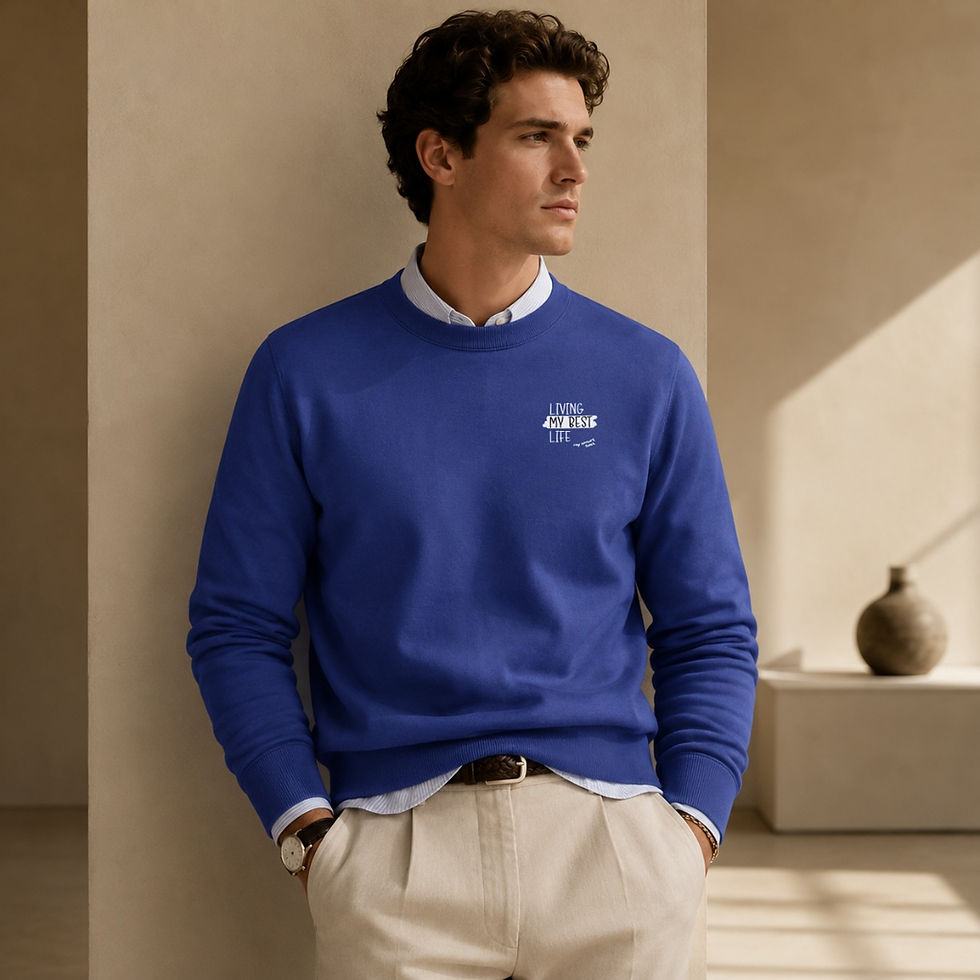 Miniatura: Scopri l'abbigliamento ecologico di lusso con la nostra Felpa Unisex 'Living My Best Life'.