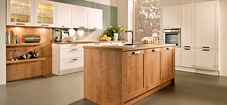 Kitchen03_edited.jpg