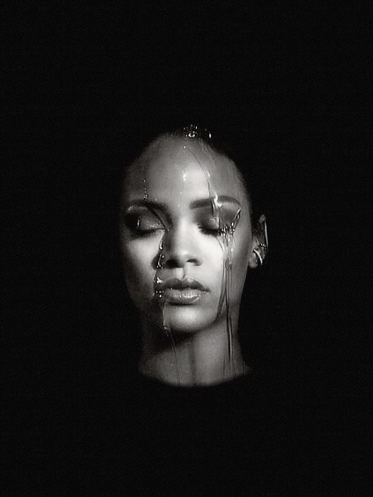 Maquilhagens poderosas - Rihanna