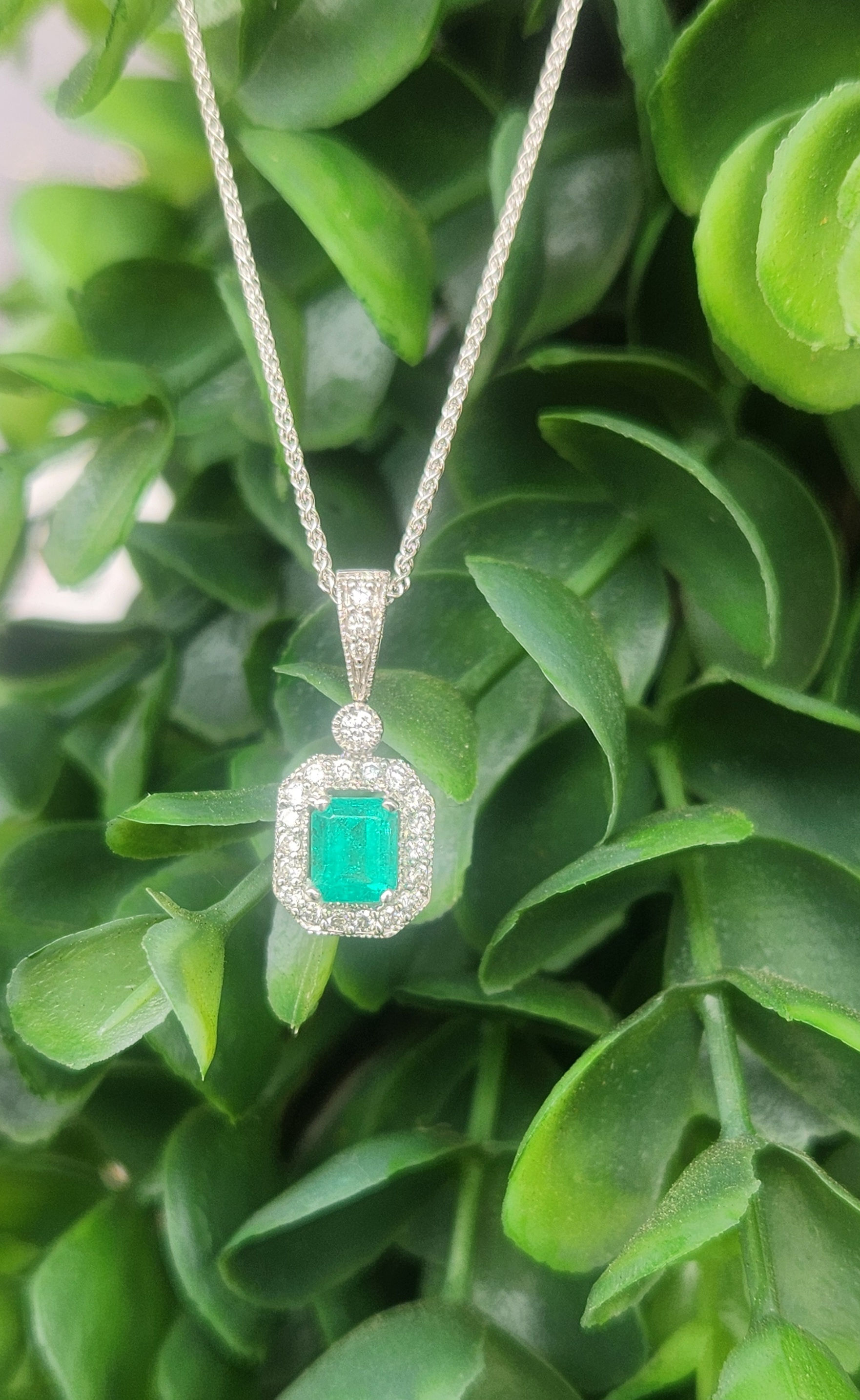 Emerald Halo Necklace