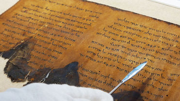 Quais as origens dos Manuscritos do Mar Morto?