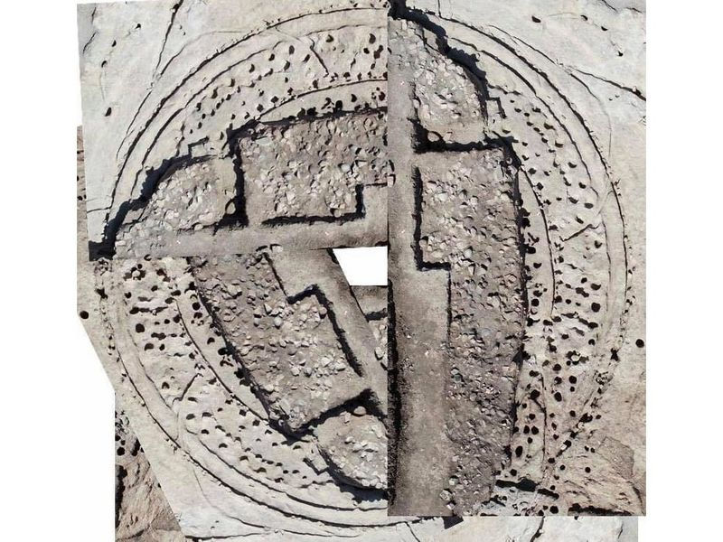 Círculo de madeira semelhante a Stonehenge em Portugal - História em Destaque