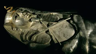 O Faraó de Prata e a misteriosa cidade de Tânis no Egito