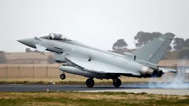 Forças aéreas britânicas e alemãs interceptam aeronave russa de espionagem
