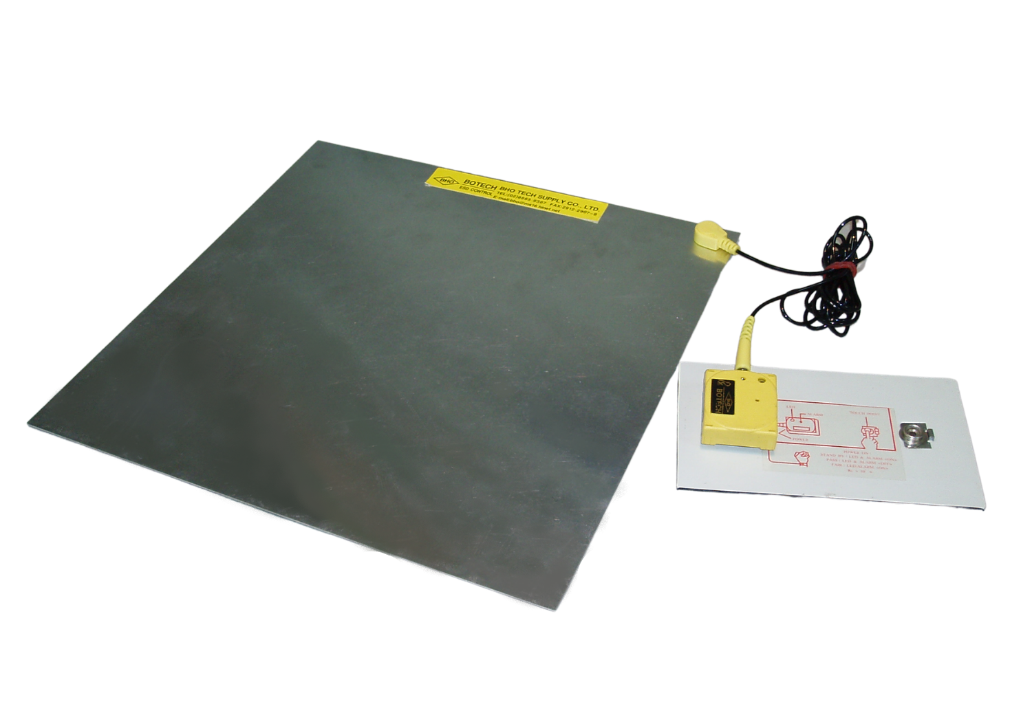 MT-300 Economic Wrist/Foot Strap Test Station