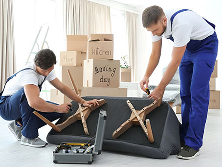 Déménagement sur la Rive-Sud : Pourquoi faire appel à des experts pour le démontage de meubles