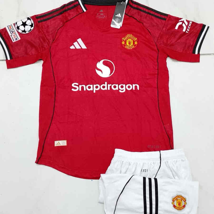 Manchester United Local 25 Adulto