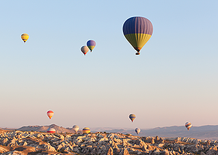 HOW DOES IT FEELS TO BE ON A HOT AIR BALLOON?