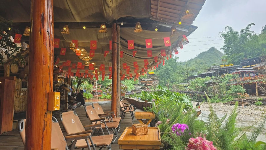 cafe ăn uống tại bản Cát Cát Sapa