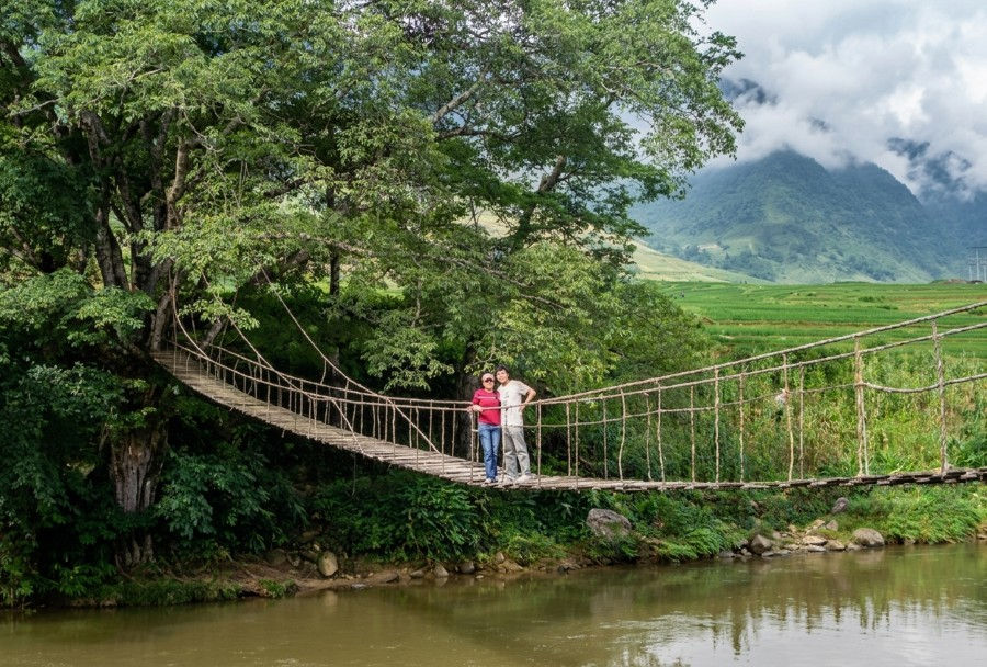 Check-in Cầu Mây Tả Van