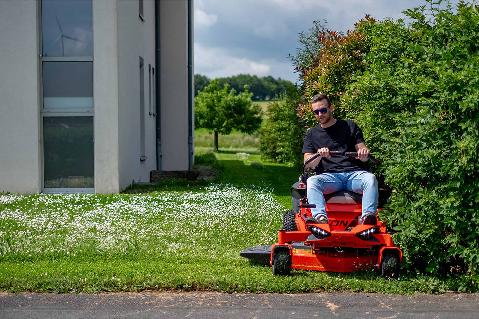 Thumbnail: Ariens Ikon 42 petrol zero turn ride on mower