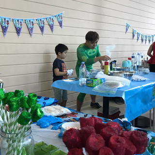 PJ mask doing experiment
