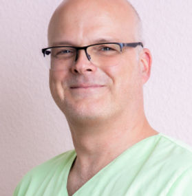 Dr. Med. Dirk Roschlak