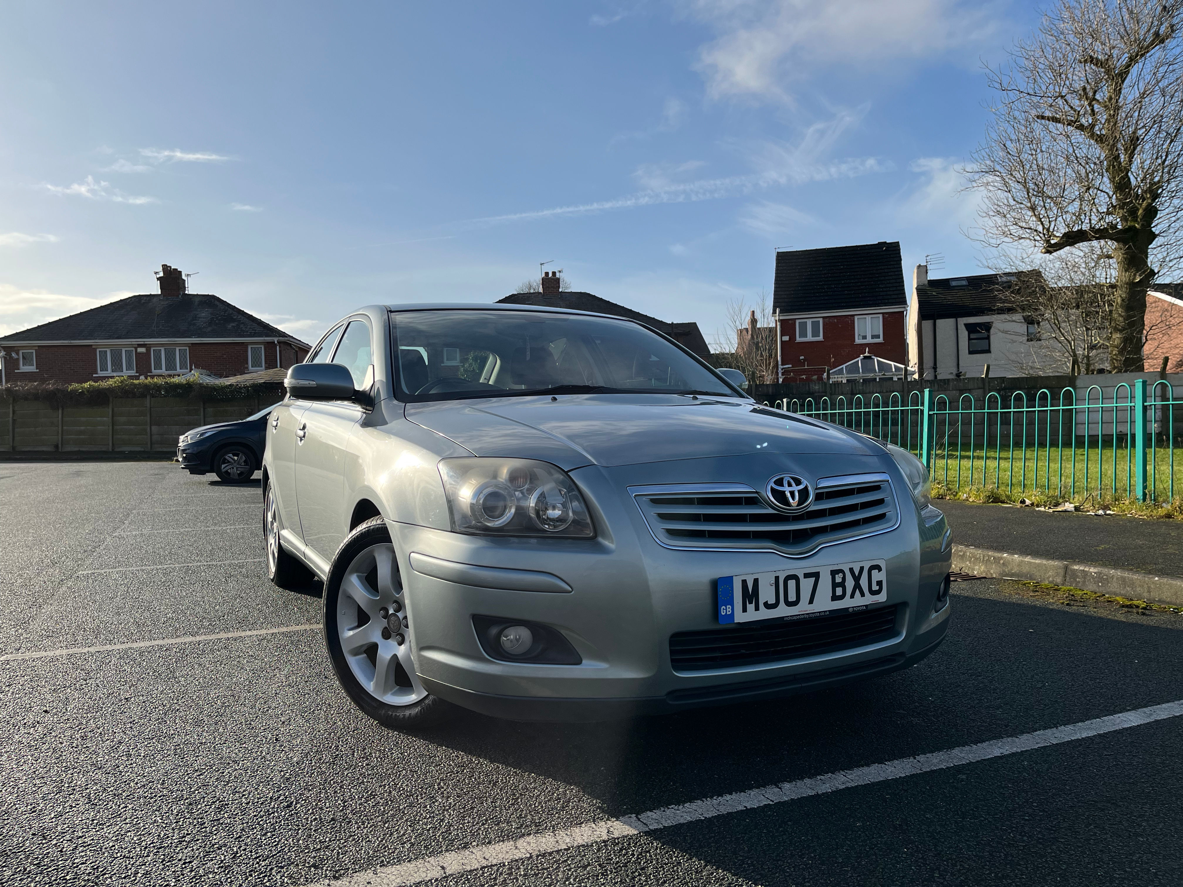 Toyota Avensis 2.0L VVT-I 5dr Hatchback Manual