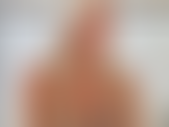 Ei pelkästään Suomen kuumin milffi: Anne Kukkohovi on suomityttöjen aatelia - rintavakoa heruttavien kuvien TOP 10!