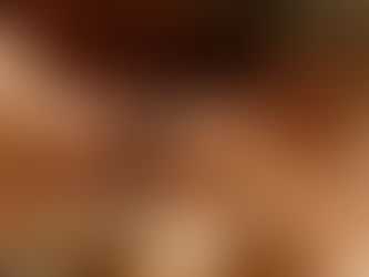 ... Heather Kozar jättää yläosansa narikkaan!