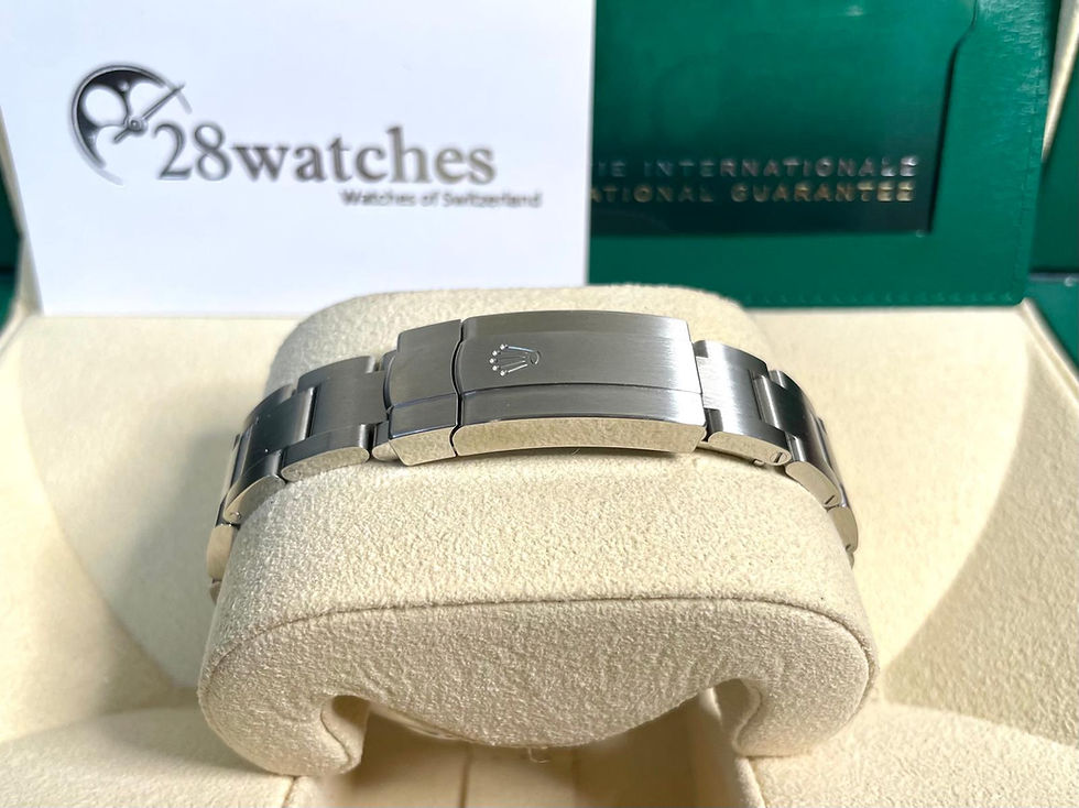 Thumbnail: Pre-owned Rolex Oyster Perpetual  124200  Silver - Causeway Bay branch