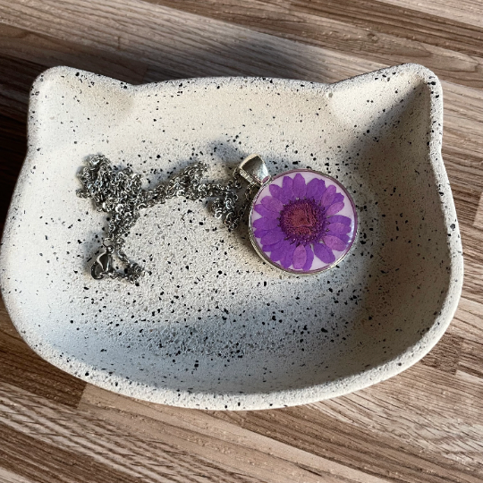 Thumbnail: Resin Circle Pendant Necklace or Keychain