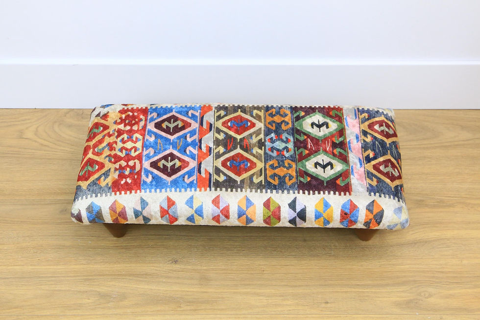 Miniaturbild: Kilim Saddle Stool