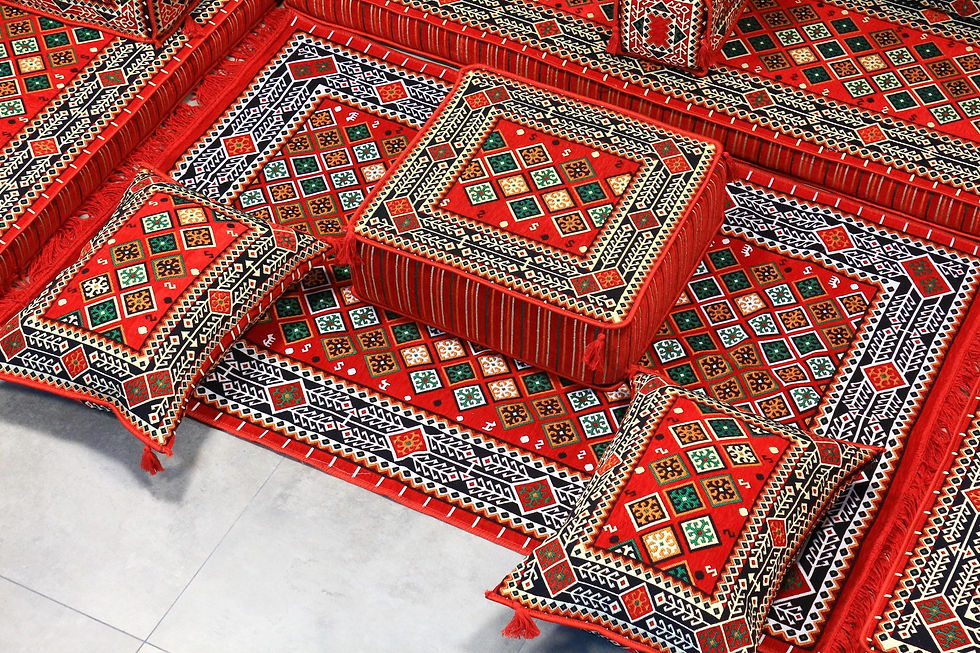 Miniaturbild: Red Tribal Arabic Floor Sofa Set