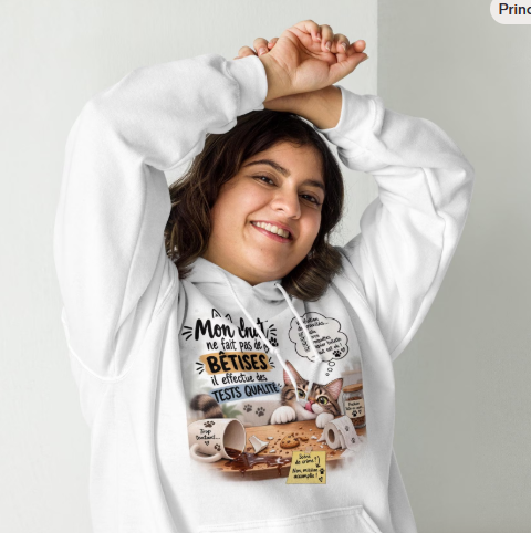 Sweat chat qui fait des bétises
