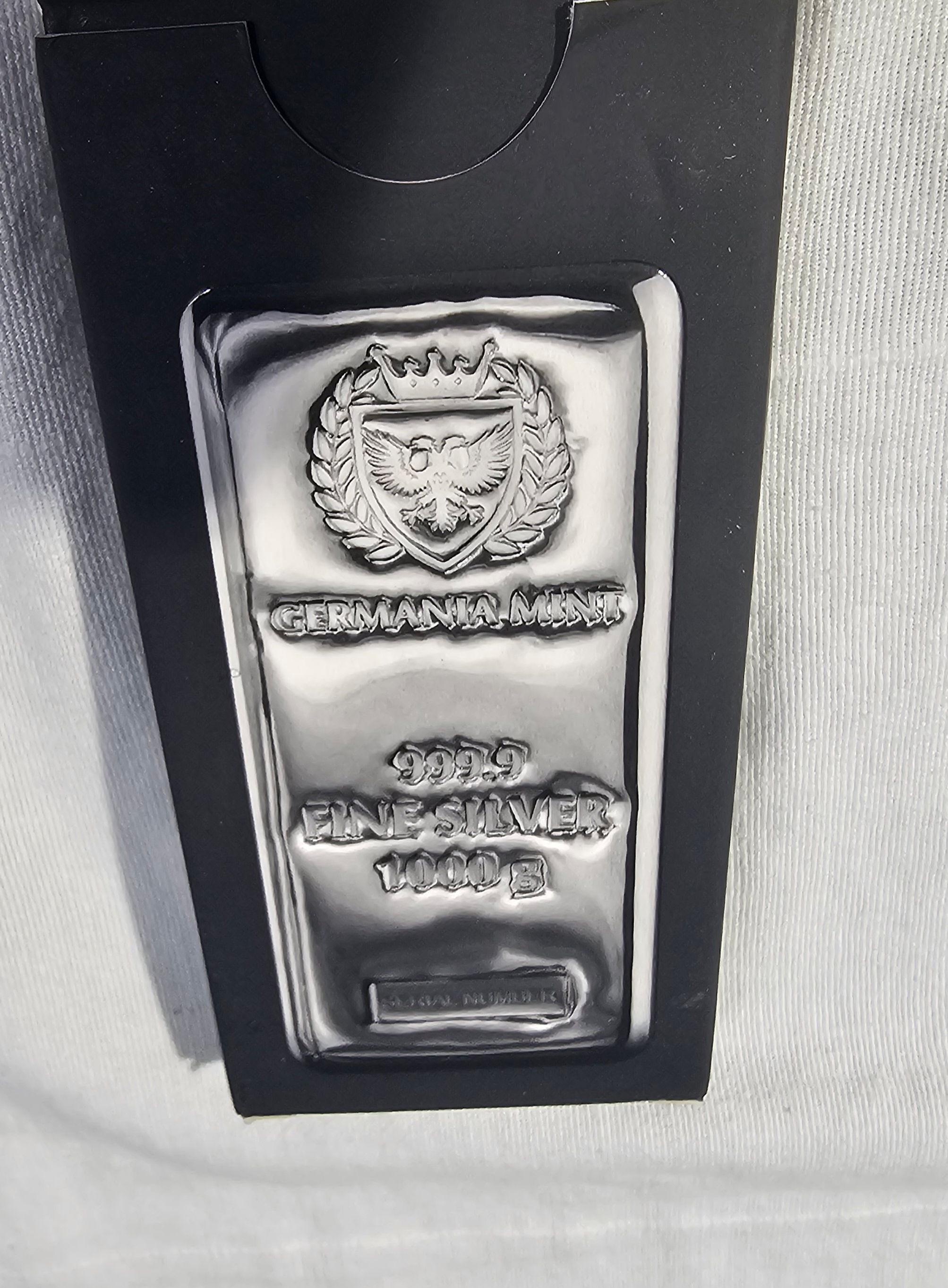 1 kilo Fine Silver Bar