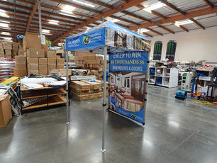 Carpa plegable personalizada 1.5 x 1.5 Mr. Rogers Windows