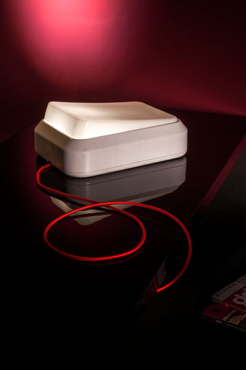 Lampada di design fotografata in still life per il catalogo Segno – Gruppo Relco Milano. Fotografia di prodotto realizzata da Studio Bozzini.
fotografia still life design,
fotografia illuminazione Milano,
fotografia prodotto Gruppo Relco,
fotografia catalogo Segno,
fotografia corporate Milano,
fotografia per aziende illuminotecniche,
fotografo prodotti di design,
studio fotografico Milano,
fotografia per cataloghi aziendali,
fotografia industriale e ADV.