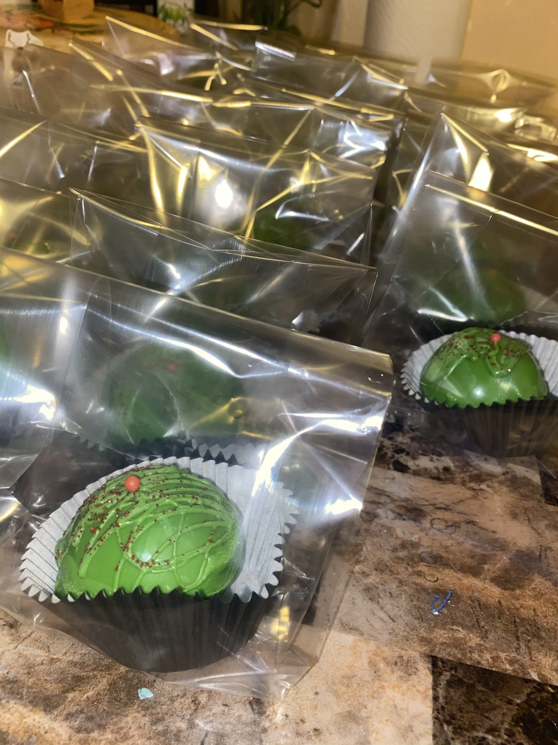 “Grinch” themed hot coco bombs