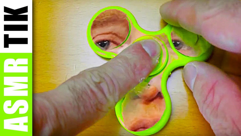 Fidget Spinner Celebrity Meme! Funny ASMR Compilation! (Kluna Tik Parody)