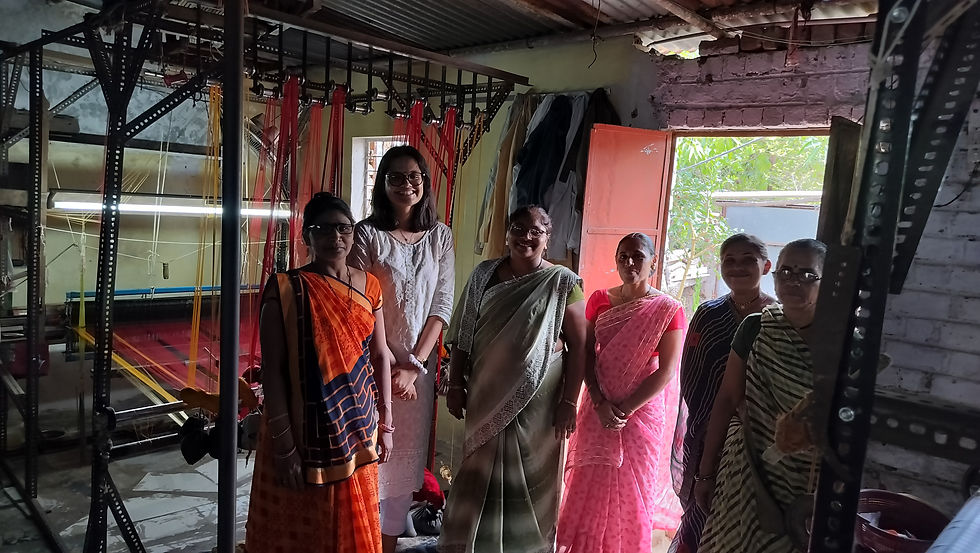 Empowering Weavers In Maheshwar : A Visit to Khargewale