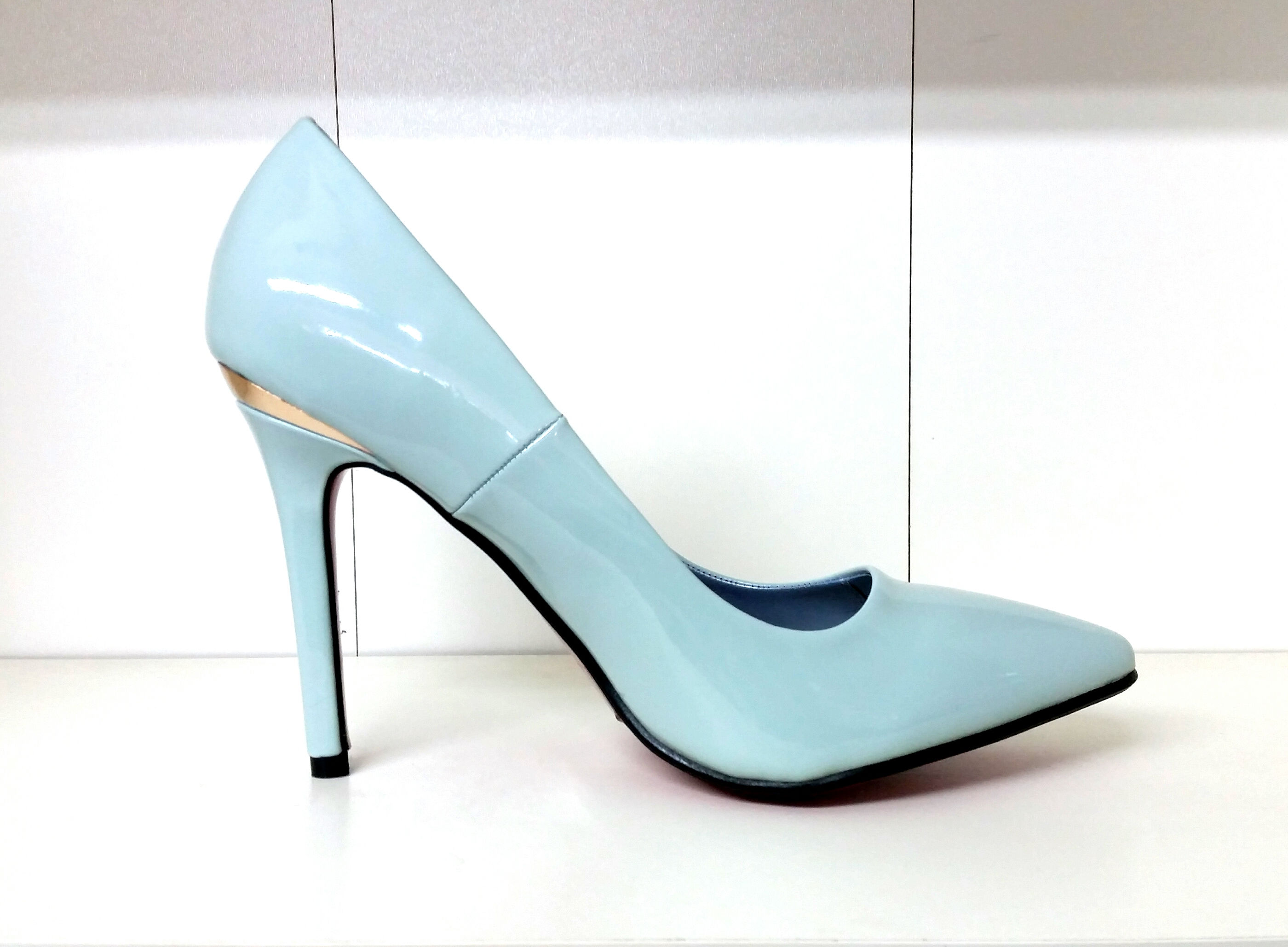 Dècollettè celeste