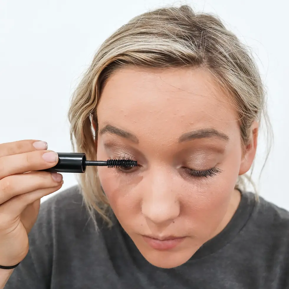 Thumbnail: Mascara Lash-Growth + Curl