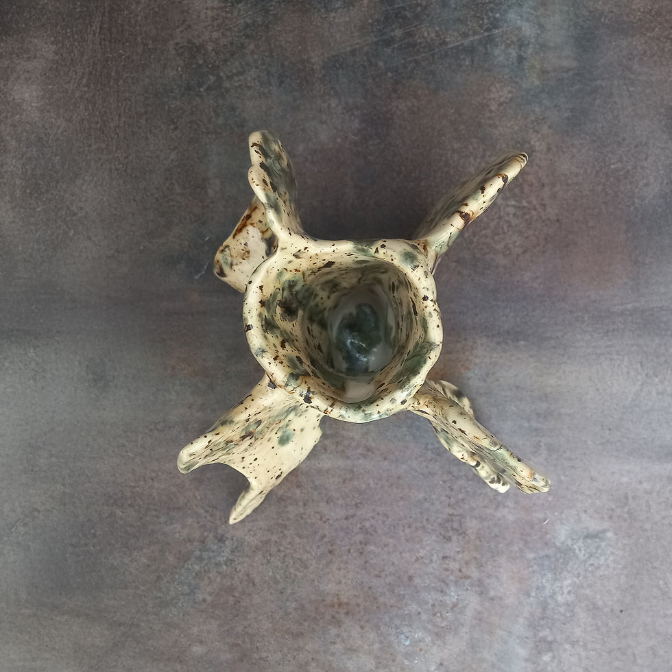 Miniatura: Florero / Pieza de dieño Ecos del Suelo