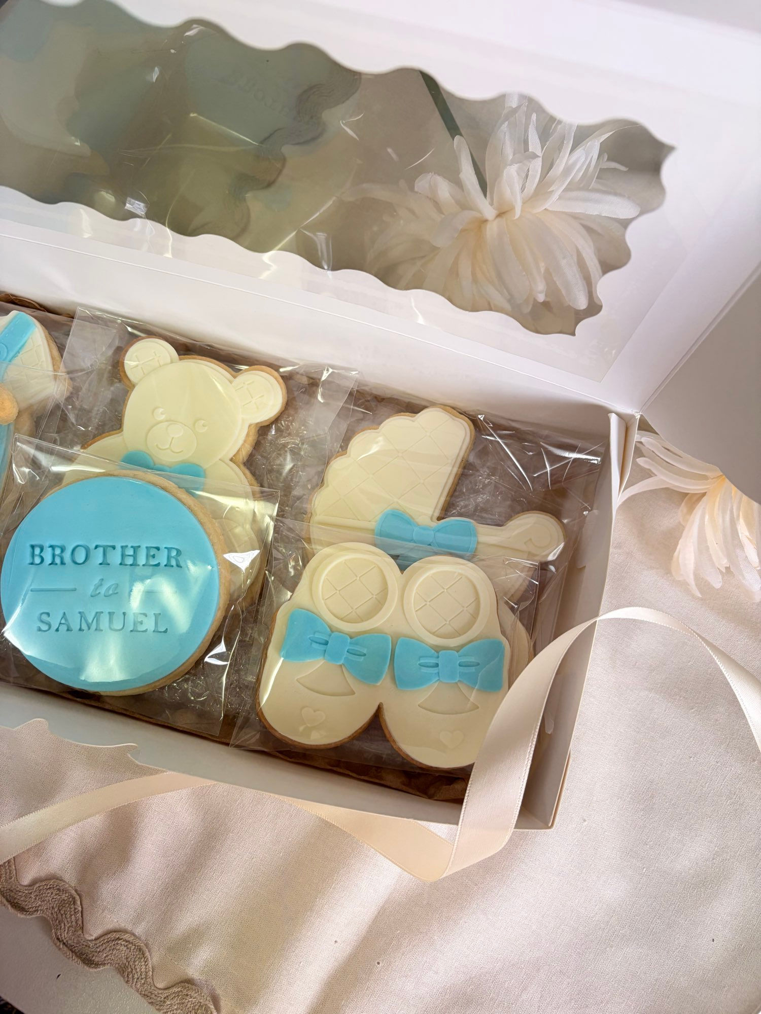 gift boxed baby shower fondant cookies