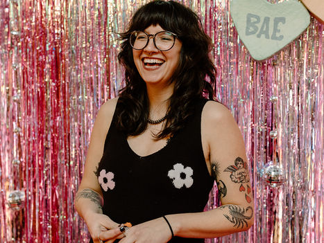 ALL ABOUT THE ARTIST