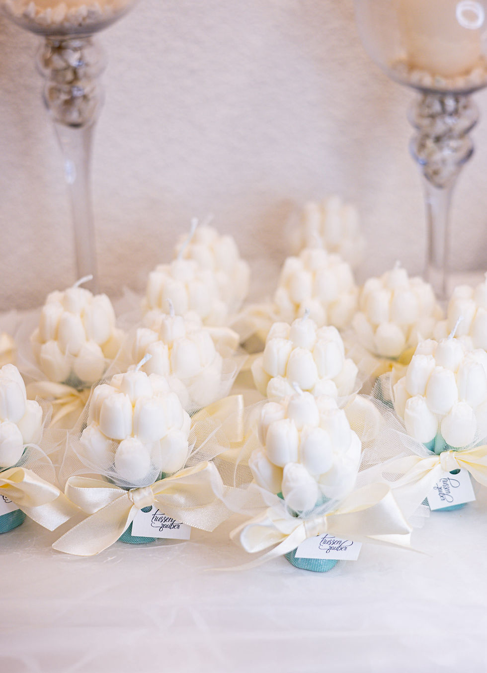 Miniaturbild: Handgefertigtes Tulpen-Gastgeschenk – Zarte Eleganz für besondere Anlässe