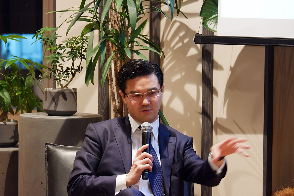 深尾氏は注目領域として「VR/AR」と「フランス」という二つを挙げた。
