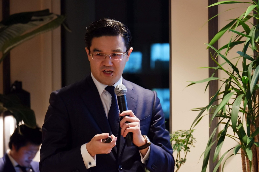 深尾 三四郎氏 / 浜銀総合研究所調査部産業調査グループ主任研究員