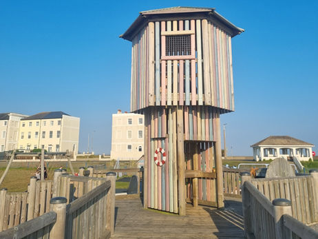 Day trip to Walton-on-the-Naze! The Best Playgrounds and Things to do with Kids in Walton-on-the-Naze